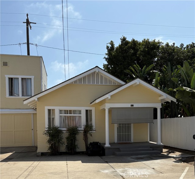 Detail Gallery Image 2 of 5 For 732 Saint Louis Ave, Long Beach,  CA 90804 - – Beds | – Baths