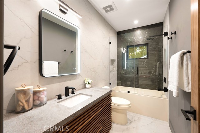 Image 50 of 75 For 775 Linda Vista