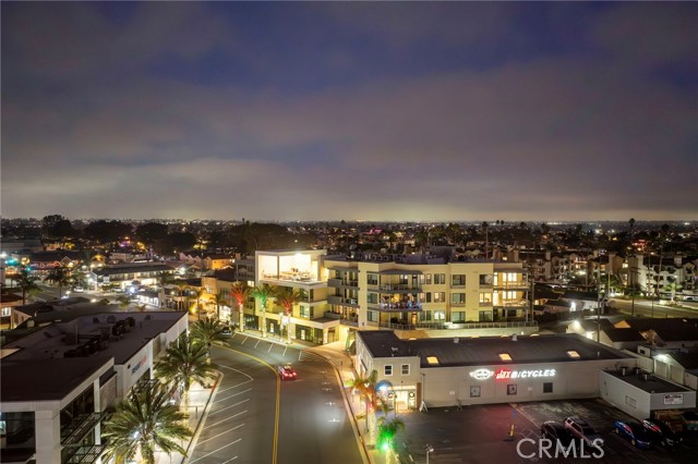 Detail Gallery Image 42 of 71 For 414 Main St #300,  Huntington Beach,  CA 92648 - 2 Beds | 2/1 Baths