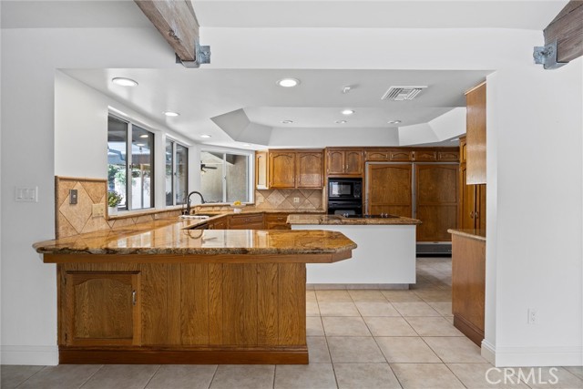 11717 Old Town Road, Bakersfield CA: https://media.crmls.org/medias/4f5b4ddf-a3a9-4b02-8098-b1f77b20155c.jpg