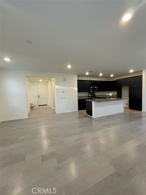 Detail Gallery Image 2 of 14 For 3243 E Mt Rainier Dr, Ontario,  CA 91762 - 4 Beds | 3 Baths