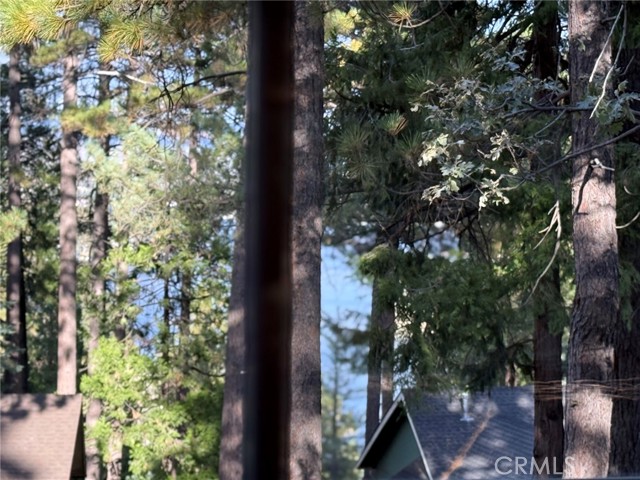 27403 Pinewood Drive, Lake Arrowhead, CA 92317