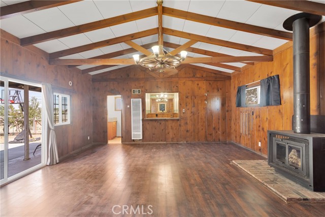 19545 Seneca Road, Apple Valley CA: https://media.crmls.org/medias/4f5bed86-143f-4b55-8d14-2f05a947ed06.jpg