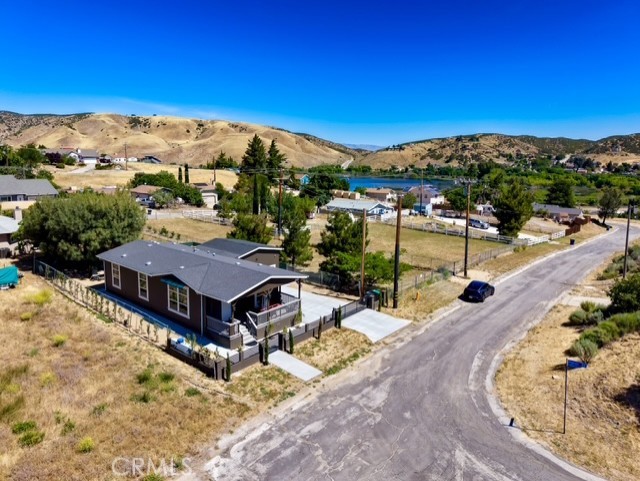 https://media.crmls.org/medias/4f5c5226-26b7-4f91-a773-cd1bbd7d1efe.jpg?preset=X-Large
