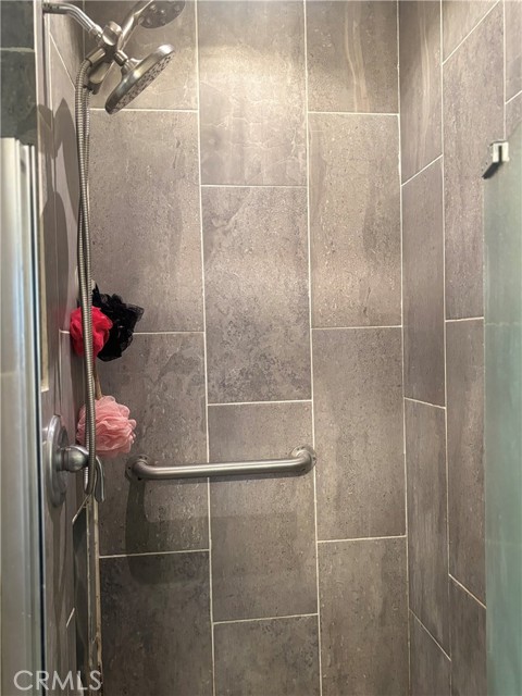 Detail Gallery Image 11 of 12 For 5820 Cimarron St, Los Angeles,  CA 90047 - 2 Beds | 1 Baths