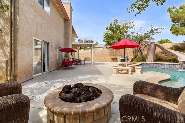 Detail Gallery Image 14 of 63 For 7237 Ojai Dr, Palmdale,  CA 93551 - 5 Beds | 3 Baths