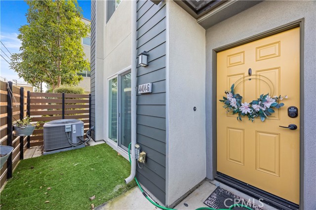 Front Image Thumbnail for CRWS26018664