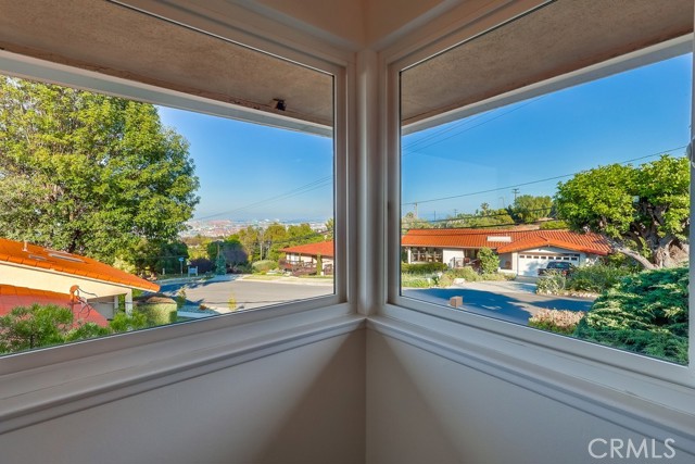 6609 Via Canada, Rancho Palos Verdes CA: https://media.crmls.org/medias/4f5e17c5-c10e-4caf-a8cc-ecdaa5d40b5d.jpg