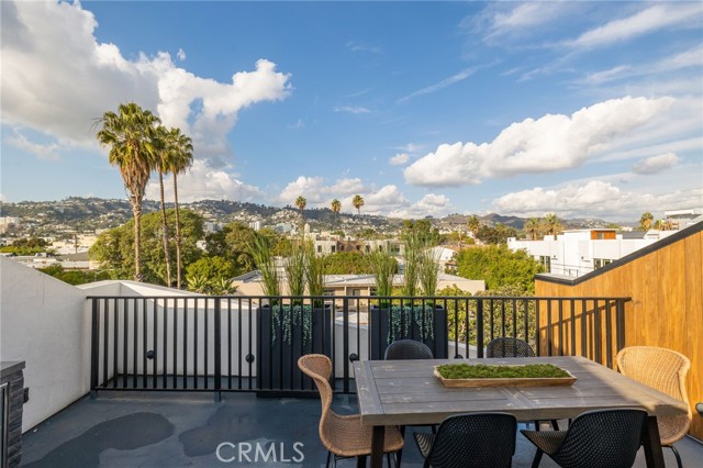 Detail Gallery Image 22 of 24 For 528 N Flores St #102,  West Hollywood,  CA 90048 - 2 Beds | 2/1 Baths