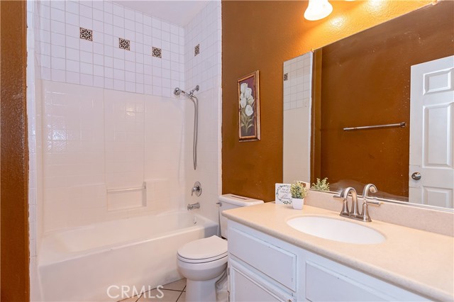 Detail Gallery Image 16 of 36 For 43963 Glenraven, Lancaster,  CA 93535 - 5 Beds | 2 Baths