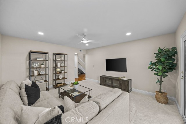 Detail Gallery Image 19 of 41 For 13 Carson, Irvine,  CA 92620 - 4 Beds | 3 Baths