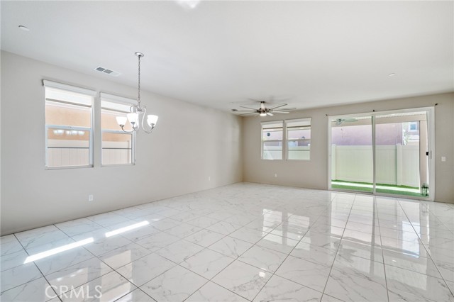 Detail Gallery Image 21 of 32 For 40029 Calle Real #28,  Murrieta,  CA 92563 - 4 Beds | 2/1 Baths