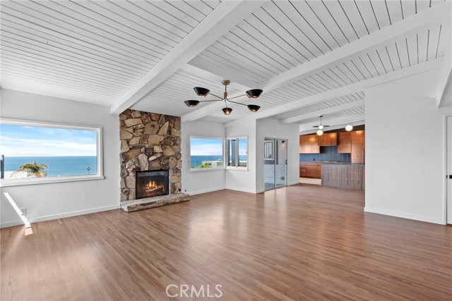 Detail Gallery Image 4 of 29 For 7512 Rindge Ave, Playa Del Rey,  CA 90293 - 3 Beds | 3 Baths