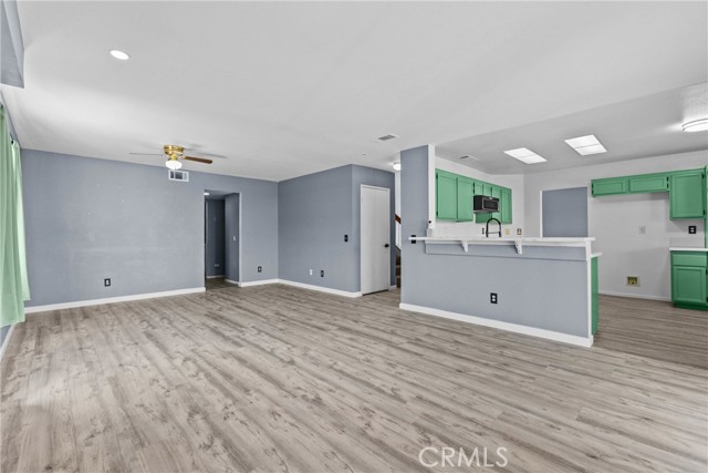 Detail Gallery Image 12 of 69 For 13806 Salado, Victorville,  CA 92392 - 4 Beds | 3 Baths