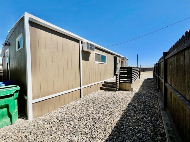 Detail Gallery Image 17 of 18 For 6150 E Ave #4,  Palmdale,  CA 93552 - 3 Beds | 2 Baths