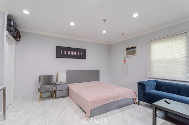 Detail Gallery Image 34 of 45 For 17242 Horace St, Granada Hills,  CA 91344 - 4 Beds | 4 Baths