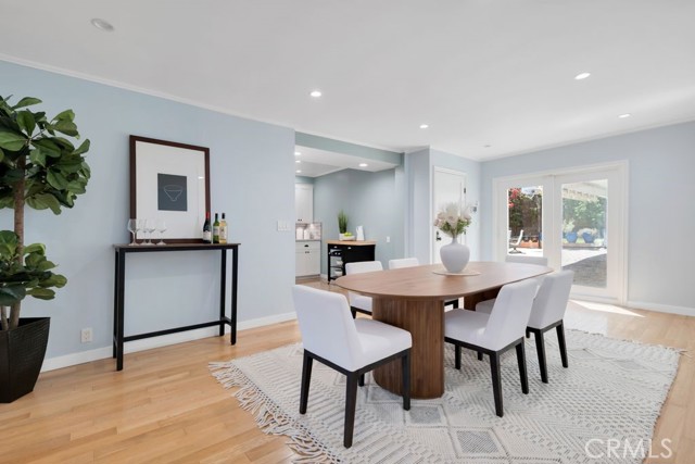 5858 Abernathy Drive, Los Angeles CA: https://media.crmls.org/medias/4f62d3c9-f09f-4ae1-9359-9ea4f497ff95.jpg