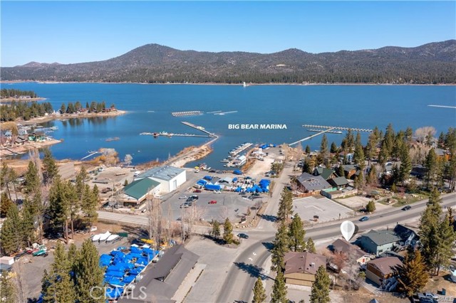 Detail Gallery Image 28 of 31 For 40565 Big Bear Blvd, Big Bear Lake,  CA 92315 - 3 Beds | 2/2 Baths