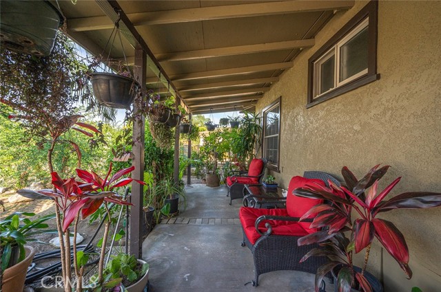 Detail Gallery Image 6 of 38 For 5026 W Roberts, Santa Ana,  CA 92704 - 4 Beds | 2 Baths
