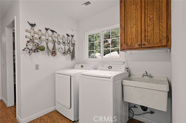 Detail Gallery Image 12 of 57 For 39804 Pine Bench, Yucaipa,  CA 92399 - 4 Beds | 3 Baths