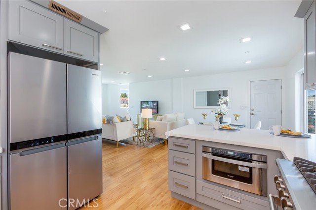 18306 Grevillea Avenue, Redondo Beach, California 90278, 3 Bedrooms Bedrooms, ,Residential,Sold,Grevillea,SB22090777