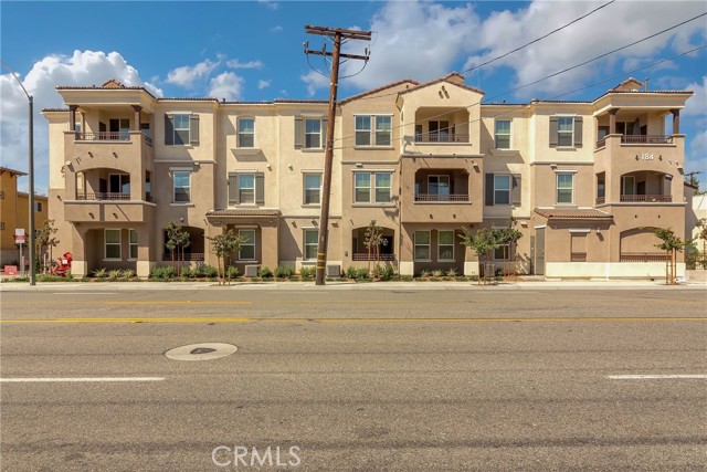 Detail Gallery Image 9 of 14 For 184 N Prospect #305,  Orange,  CA 92869 - 2 Beds | 1 Baths
