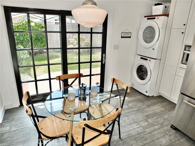 Detail Gallery Image 9 of 22 For 4132 E Theresa St, Long Beach,  CA 90814 - 2 Beds | 2 Baths