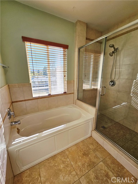 Detail Gallery Image 27 of 32 For 4732 Radford Ave #3,  Valley Village,  CA 91607 - 3 Beds | 3 Baths