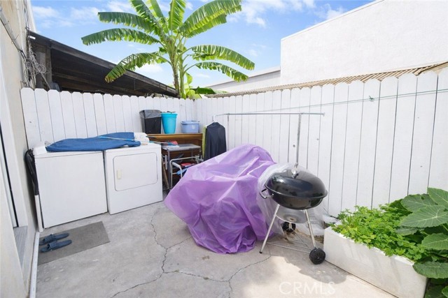 Detail Gallery Image 15 of 20 For 1001 E Grant St, Santa Ana,  CA 92701 - 2 Beds | 1/1 Baths