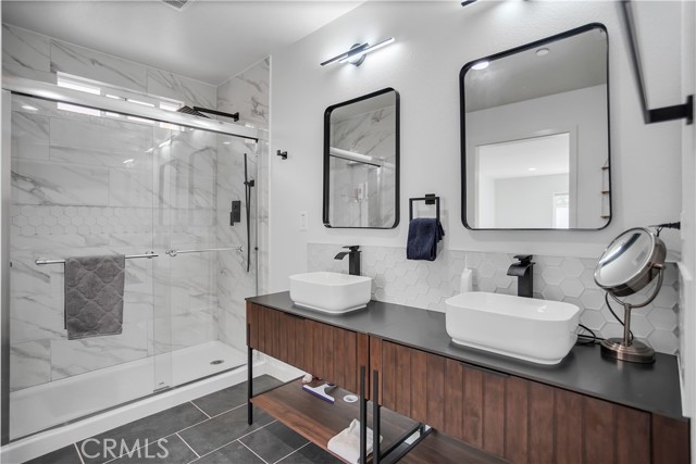 33140 Hill, Lake Elsinore CA: https://media.crmls.org/medias/4f651366-6d4f-4e0b-afbb-ede936aa4c2e.jpg