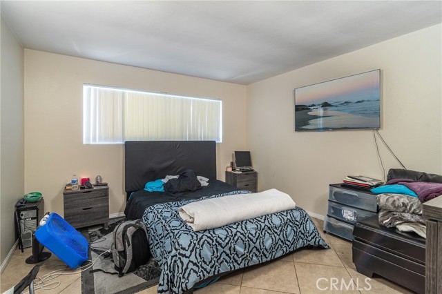 Detail Gallery Image 5 of 17 For 5530 Ackerfield Ave #303,  Long Beach,  CA 90805 - 1 Beds | 1 Baths