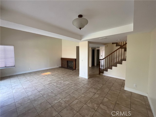 Detail Gallery Image 2 of 15 For 2545 Belvedere Ct, Simi Valley,  CA 93065 - 4 Beds | 3 Baths