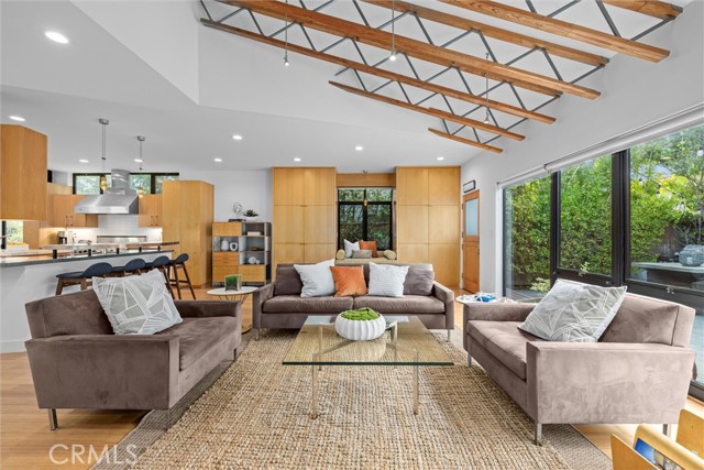 Detail Gallery Image 5 of 51 For 1635 19th St, Manhattan Beach,  CA 90266 - 6 Beds | 4 Baths