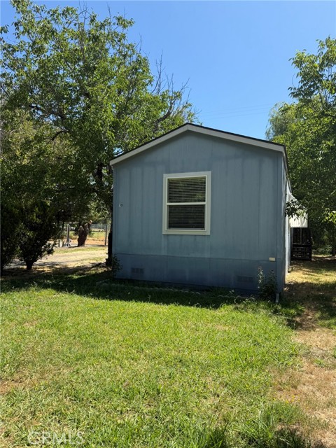 375 State 20 E Highway, Upper Lake CA: https://media.crmls.org/medias/4f67b980-262a-4c1d-b556-d34cca753af9.jpg