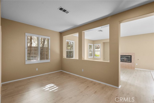 Detail Gallery Image 19 of 36 For 19316 Sidani Ln, Saugus,  CA 91350 - 3 Beds | 3 Baths