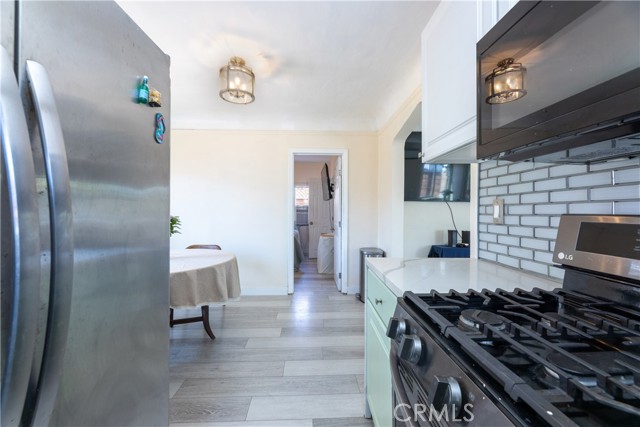2625 Myrtle Ave, Signal Hill CA: https://media.crmls.org/medias/4f68305f-2b45-4069-ac81-28d9e84b4d19.jpg