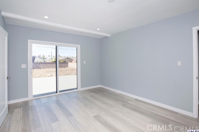 2 Bed Home for Sale in Sun Valley, California