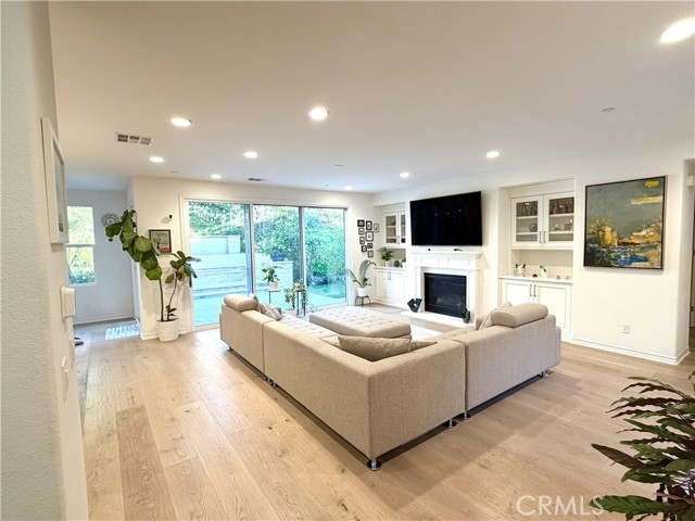 Detail Gallery Image 24 of 72 For 6845 Shadow Wood Dr, Moorpark,  CA 93021 - 5 Beds | 4/1 Baths