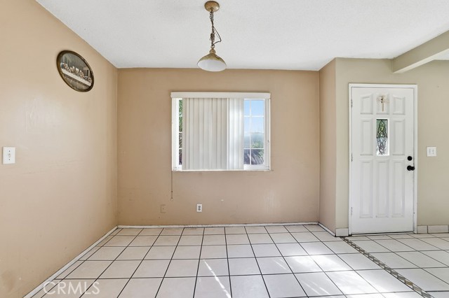 Detail Gallery Image 10 of 41 For 726 Weelo Dr, Costa Mesa,  CA 92627 - 4 Beds | 2 Baths