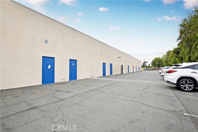 9984 lakewood Boulevard, Downey CA: https://media.crmls.org/medias/4f69cc9e-fbfe-4d75-bfc9-c528862bf085.jpg
