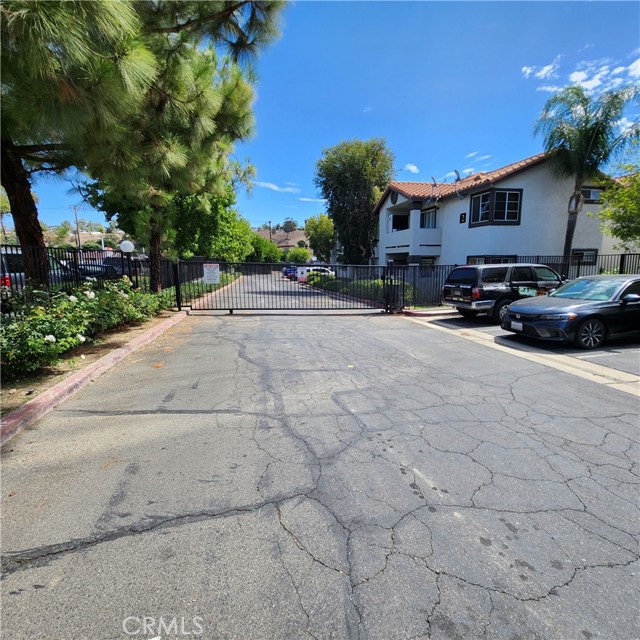 16377 Lakeshore Drive, Lake Elsinore CA: https://media.crmls.org/medias/4f6ab2ce-98e1-4f13-ad21-6f0840a7a638.jpg