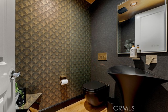 Detail Gallery Image 4 of 36 For 120 Fieldwood, Irvine,  CA 92618 - 4 Beds | 4/1 Baths