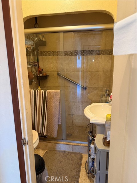 514 W 102nd, Los Angeles CA: https://media.crmls.org/medias/4f6cd716-1ac0-4b58-9aa4-6cc3fa01d855.jpg