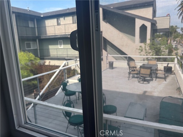 1102 Termino Avenue, Long Beach CA: https://media.crmls.org/medias/4f6cf48b-6426-4124-b6d6-0714ccf6f2c5.jpg