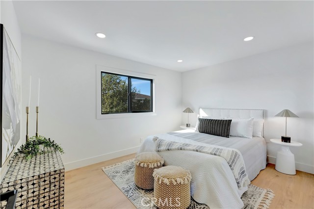 Detail Gallery Image 30 of 49 For 21211 Binghampton Cir, Huntington Beach,  CA 92646 - 4 Beds | 3 Baths