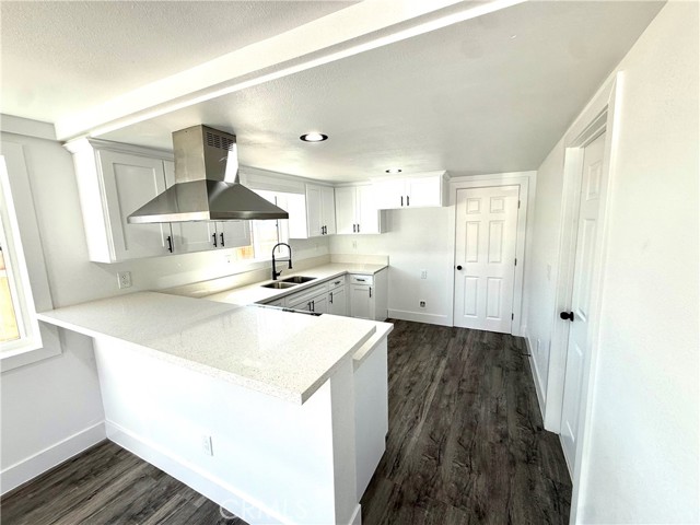 Detail Gallery Image 3 of 9 For 2368 E 107 Th St, Los Angeles,  CA 90002 - 3 Beds | 1 Baths