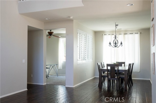 Detail Gallery Image 9 of 56 For 36719 Torrey Pines Dr., Beaumont,  CA 92223 - 4 Beds | 2/1 Baths