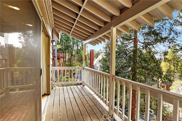 Detail Gallery Image 31 of 40 For 104 Highway 173, Lake Arrowhead,  CA 92352 - 3 Beds | 3 Baths
