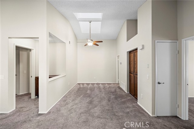 Detail Gallery Image 11 of 44 For 5050 Canyon Crest #7,  Riverside,  CA 92507 - 2 Beds | 2 Baths