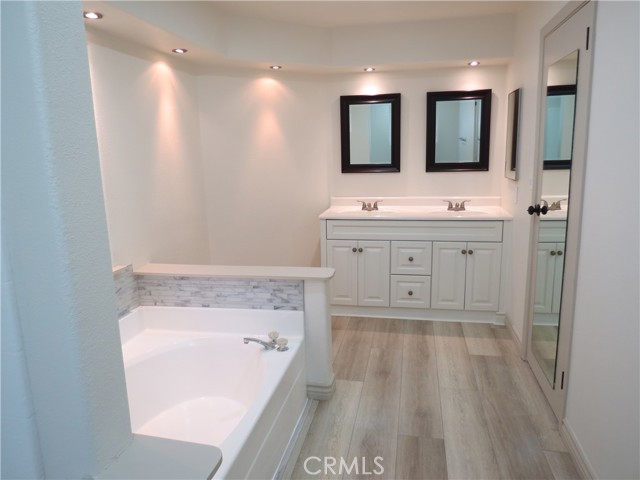 601 N Kirby Street, Hemet CA: https://media.crmls.org/medias/4f706bc3-fe63-4e50-af44-1c08c5408ffc.jpg